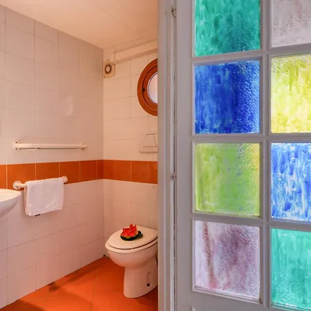 Old Castle - Happy * 芒通