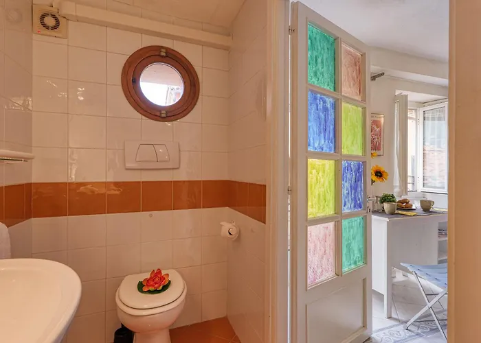 Old Castle - Happy * 芒通