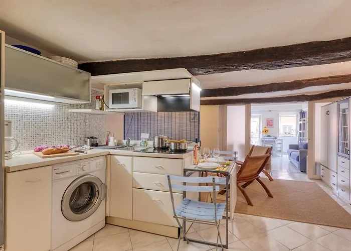 Old Castle - Happy * 芒通